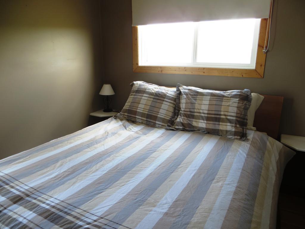 Foxlake Retreat Hanna Δωμάτιο φωτογραφία