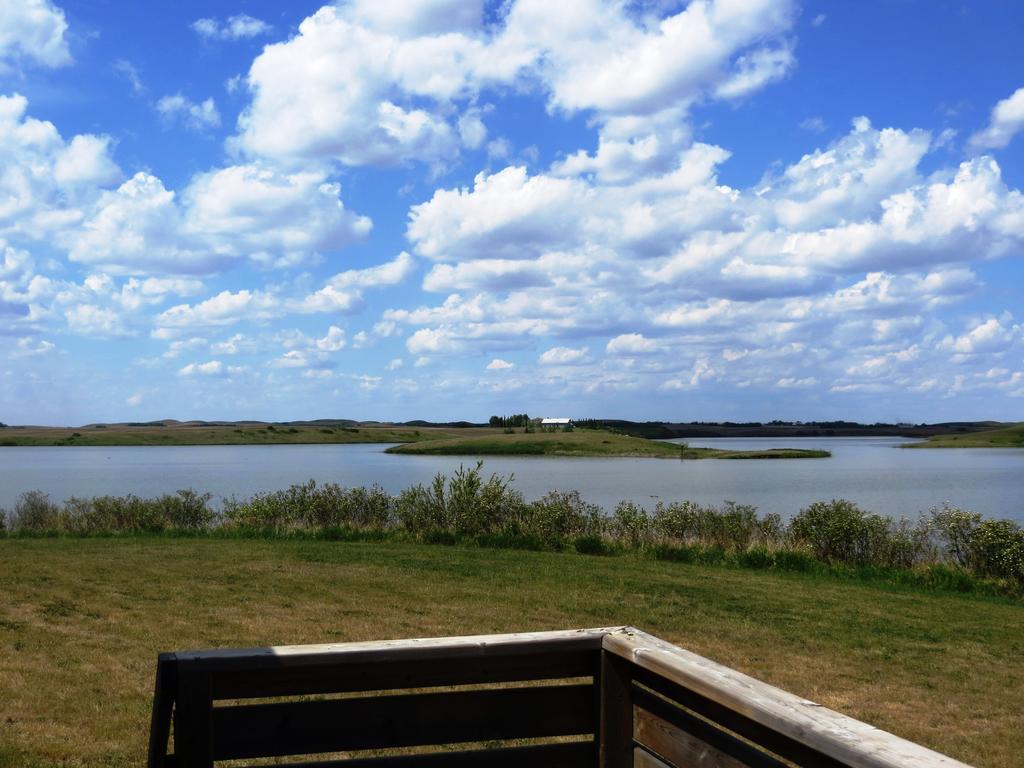 Foxlake Retreat Hanna Εξωτερικό φωτογραφία
