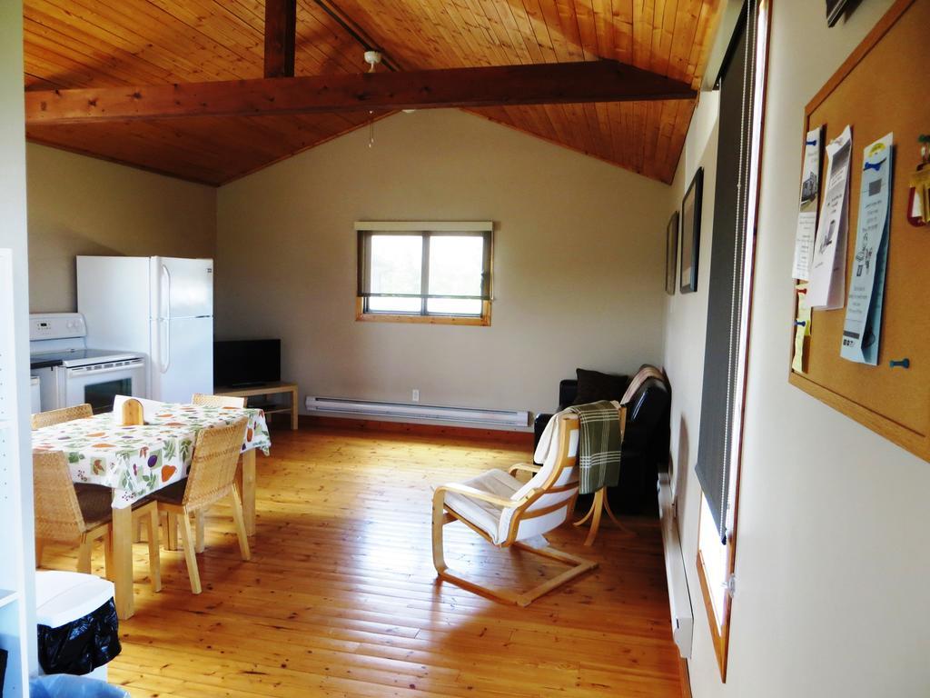 Foxlake Retreat Hanna Δωμάτιο φωτογραφία