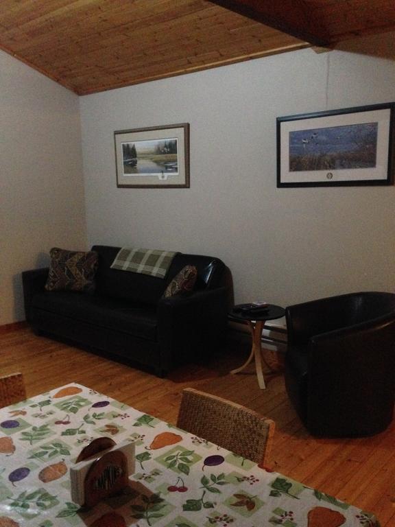 Foxlake Retreat Hanna Εξωτερικό φωτογραφία